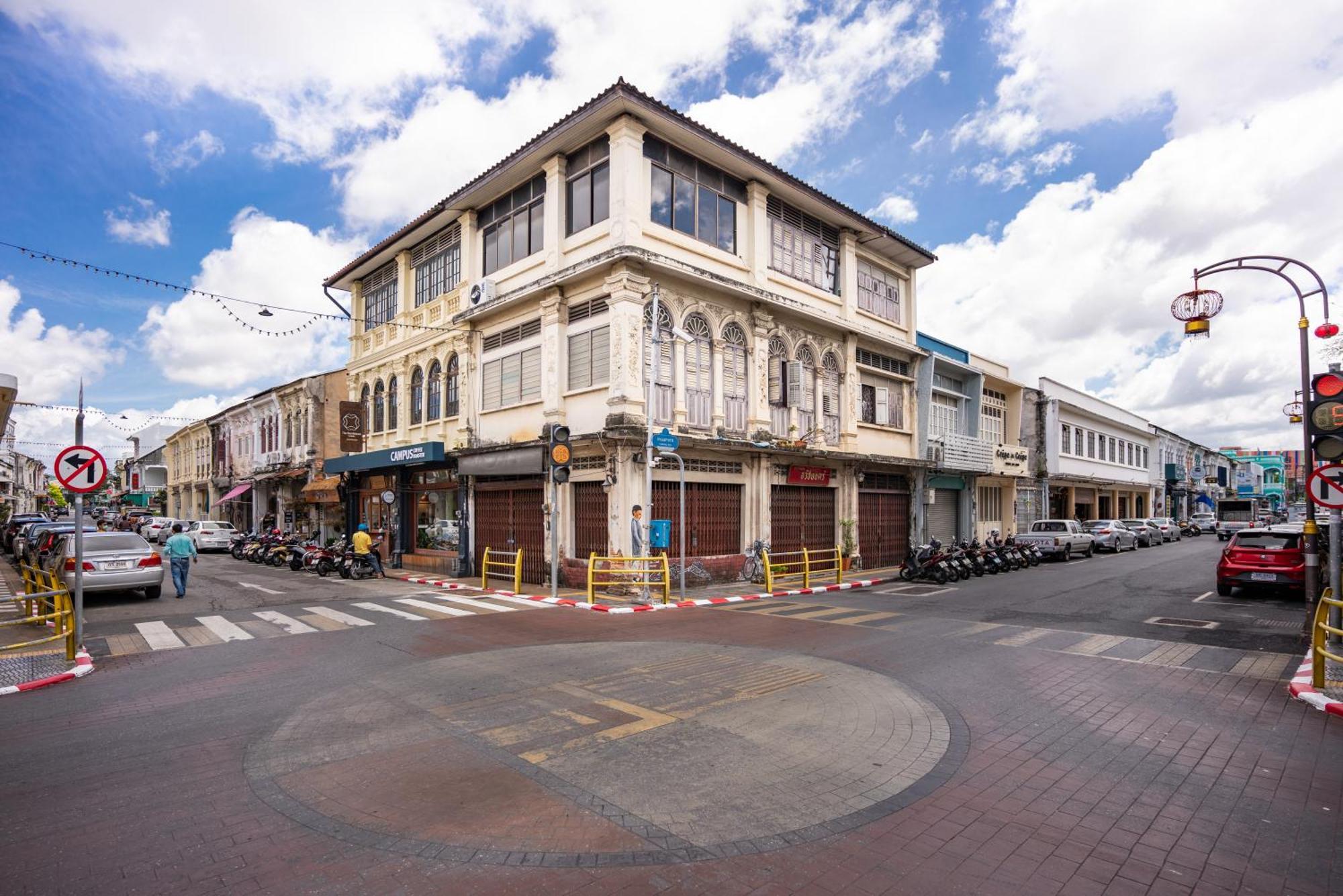 The Tint At Phuket Town - Sha Plus Exterior photo